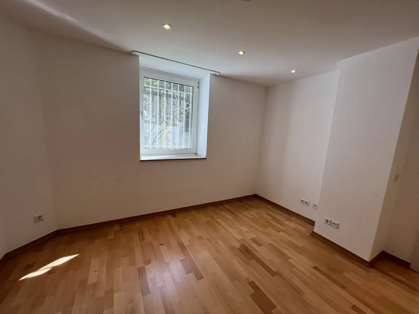 2 Zimmer Wohnung mit 64 m² in Düsseldorf – Bild 8