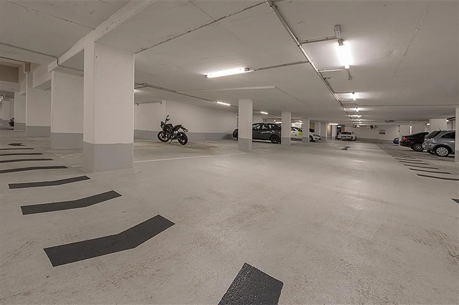 2 Zimmer Wohnung mit 75 m² in Dresden – Bild 9