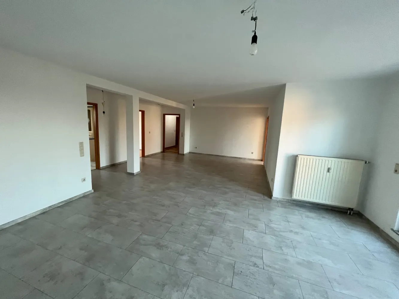 3 Zimmer Wohnung mit 105 m² in Ludwigshafen am Rhein – Bild 1
