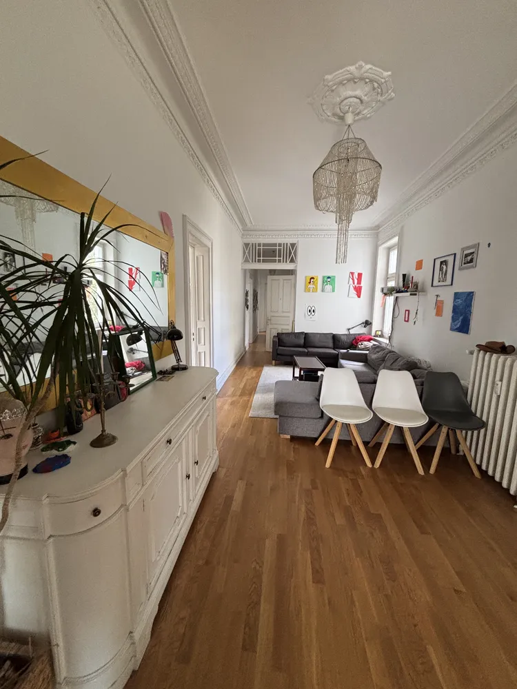 7 Zimmer Wohnung mit 218 m² in Hamburg – Bild 5