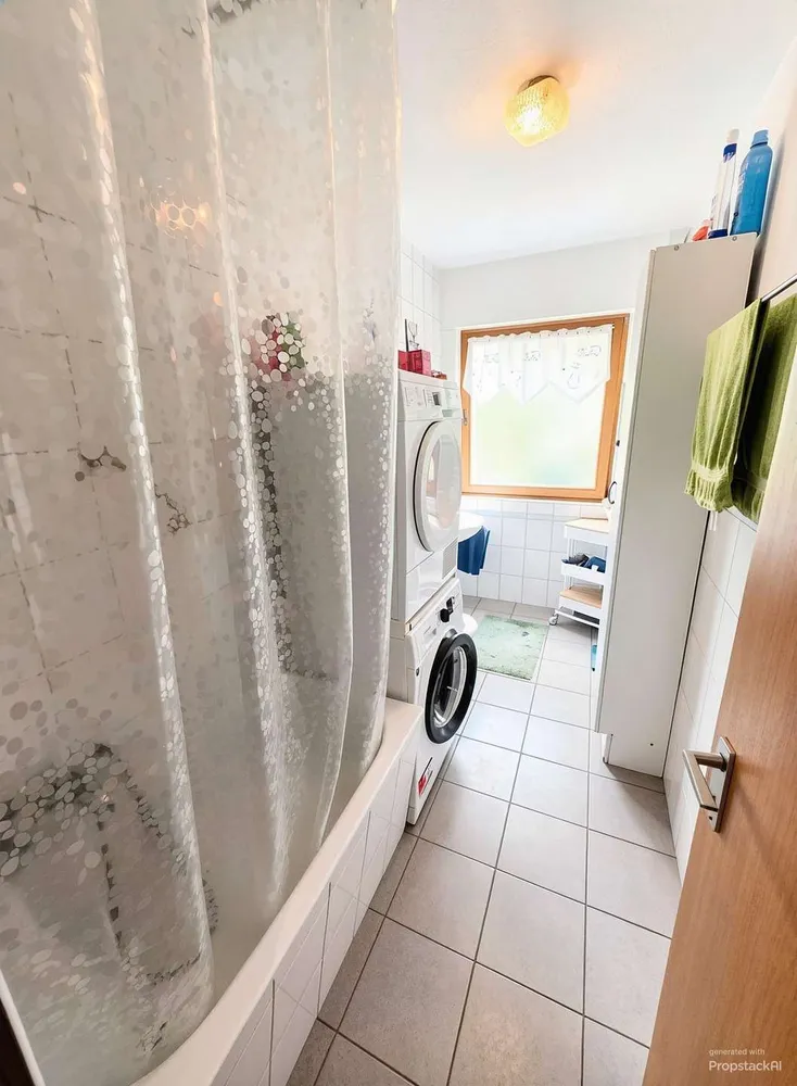 4 Zimmer Wohnung mit 95 m² in Solingen – Bild 2