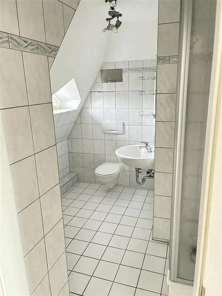 2 Zimmer Wohnung mit 90 m² in Halle (Saale) – Bild 5