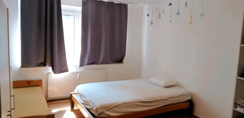 WG-Zimmer mit 82 m² in Frankfurt am Main – Bild 2