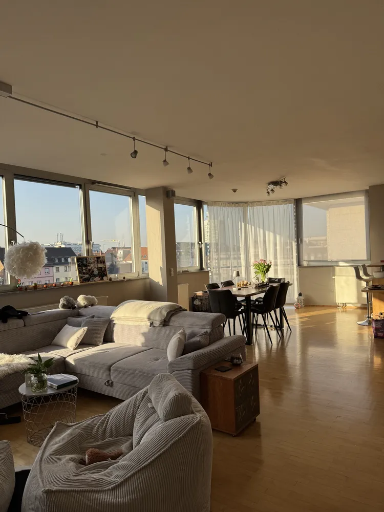 2 Zimmer Wohnung mit 100 m² in Mannheim – Bild 1