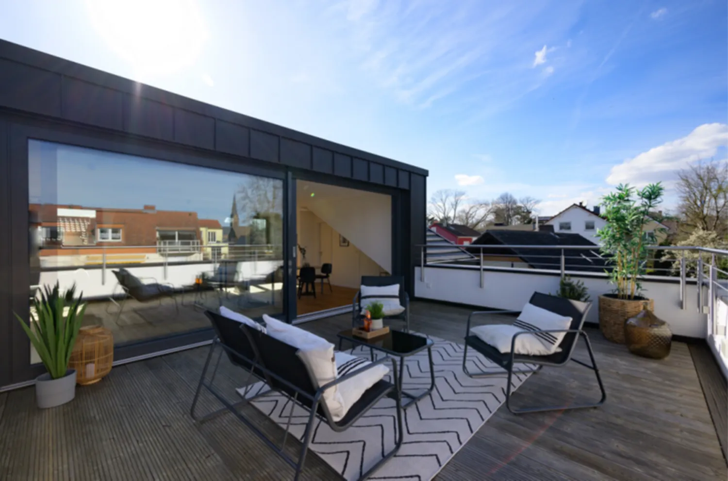 1 room apartment with 84 m² in Frankfurt am Main – Photo 1