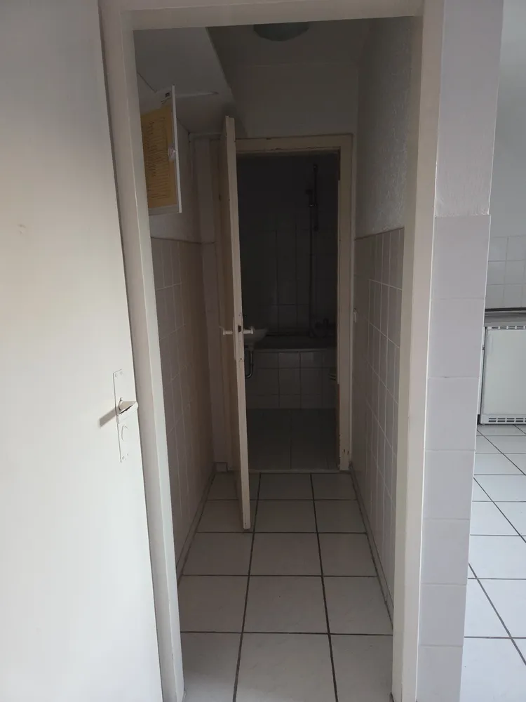 2 Zimmer Wohnung mit 35 m² in Köln – Bild 4