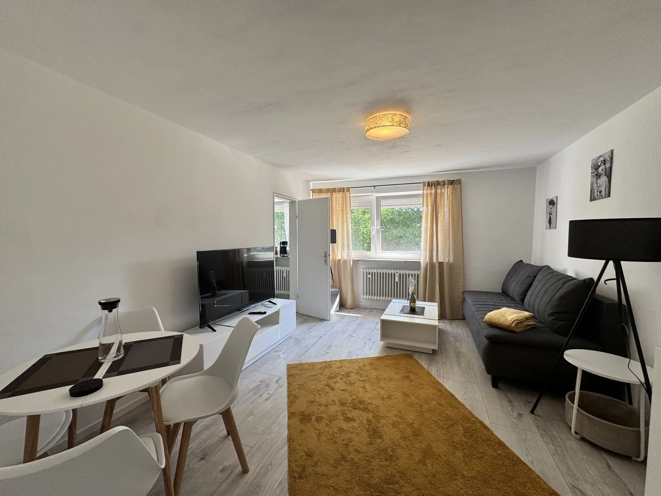 1 room apartment with 30 m² in Munich – Photo 2