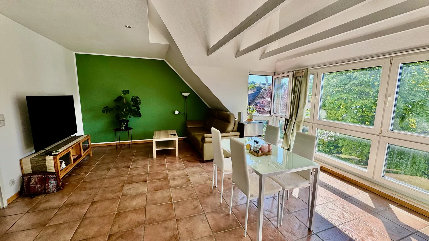 2 Zimmer Wohnung mit 70 m² in Bergisch Gladbach – Bild 1