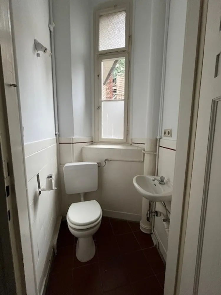 4 Zimmer Wohnung mit 117 m² in Wiesbaden – Bild 3