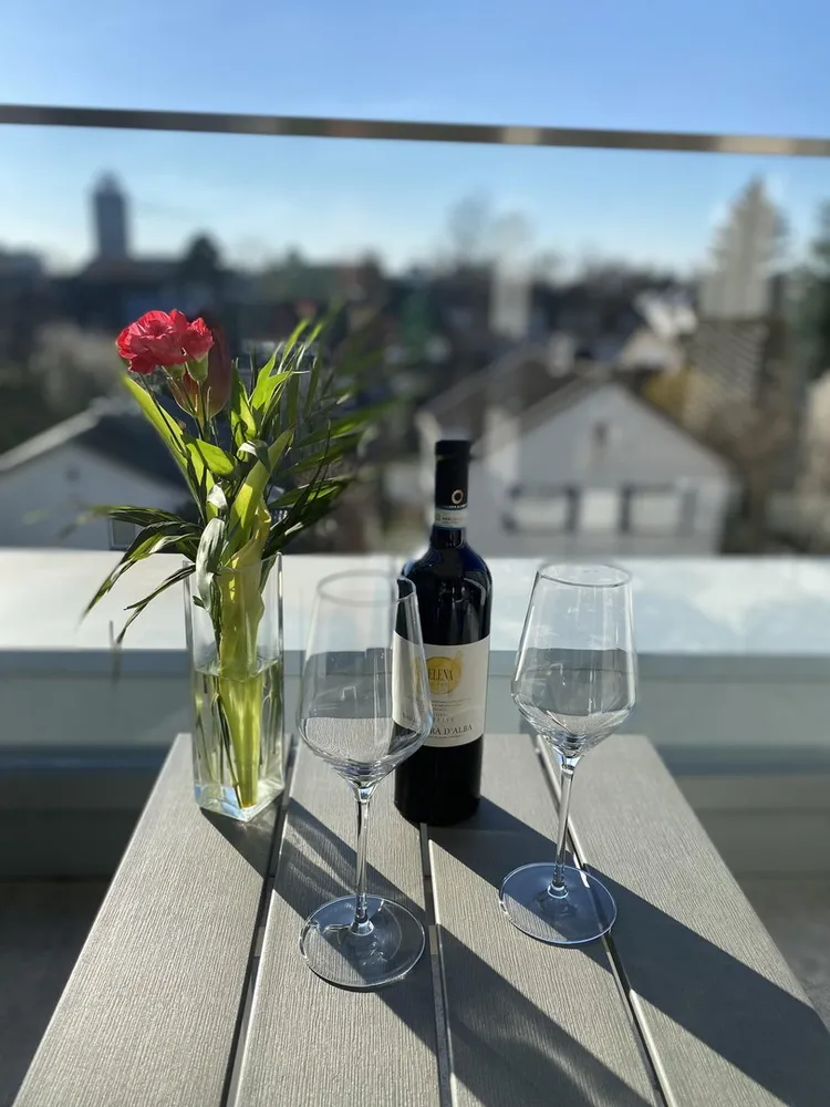 2 room apartment with 55 m² in Cologne – Photo 1