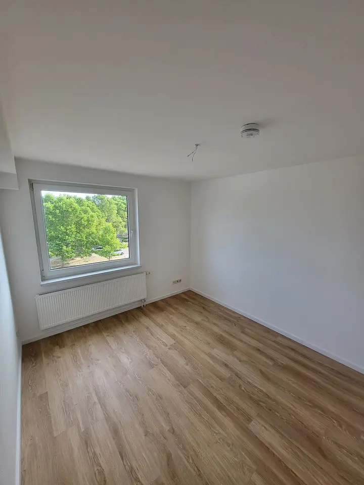 3 Zimmer Wohnung mit 68 m² in Dessau-Roßlau – Bild 1