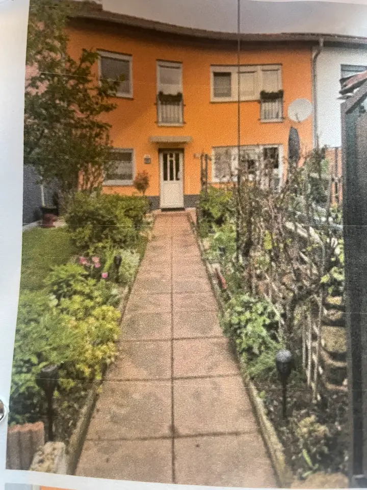 5 room house with 132 m² in Aschersleben – Photo 1