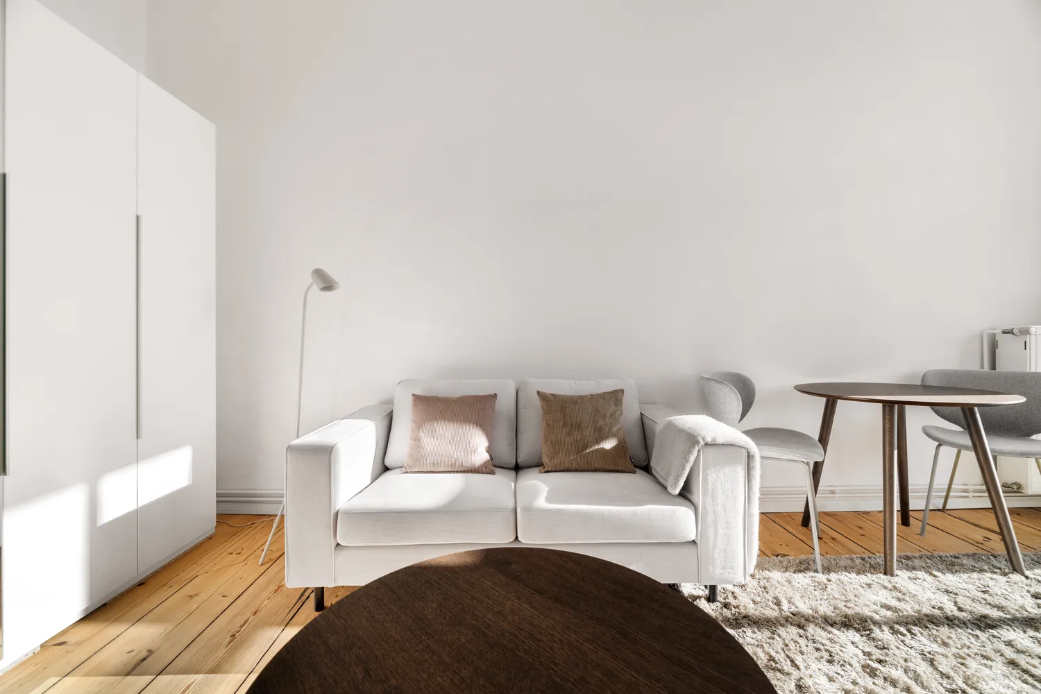 2 Zimmer Wohnung mit 160 m² in Berlin – Bild 2