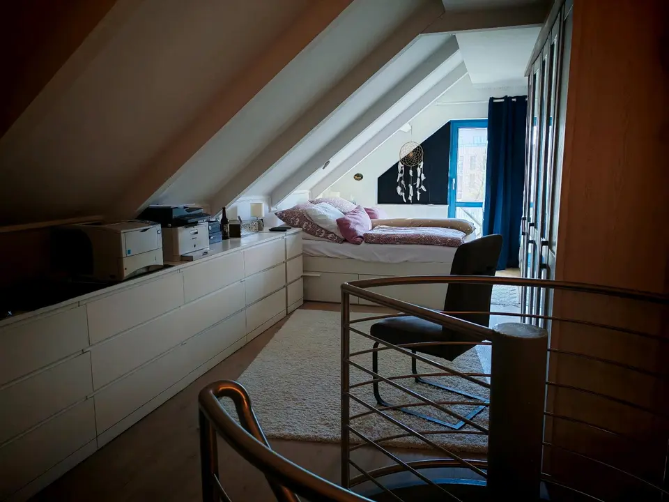 2 Zimmer Wohnung mit 93 m² in Langenfeld – Bild 1
