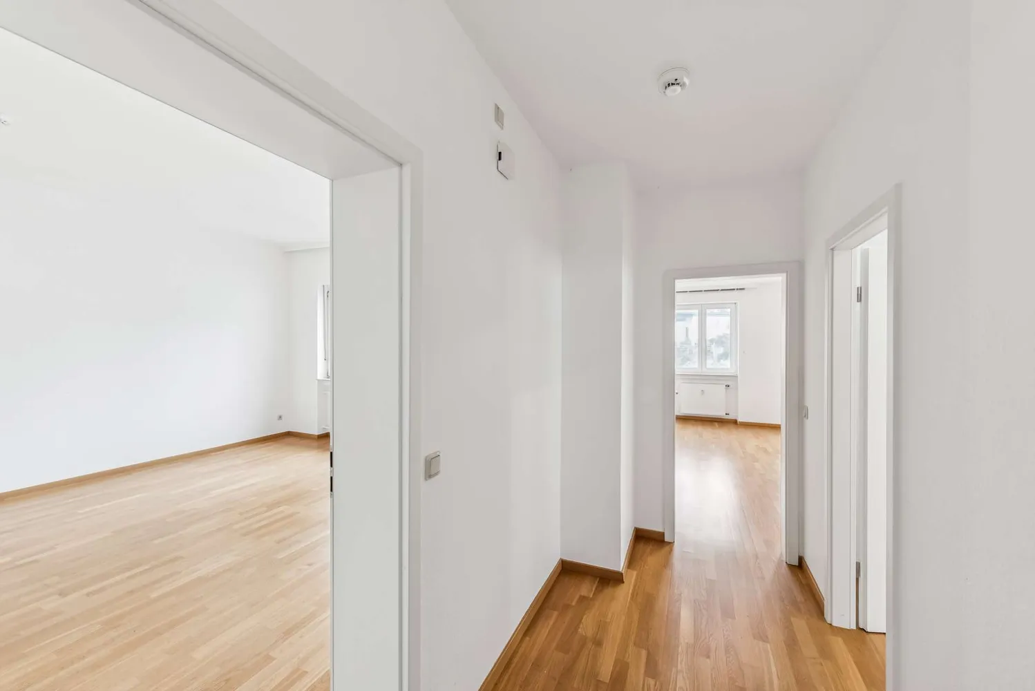 5 Zimmer Wohnung mit 150 m² in Saarbrücken – Bild 4