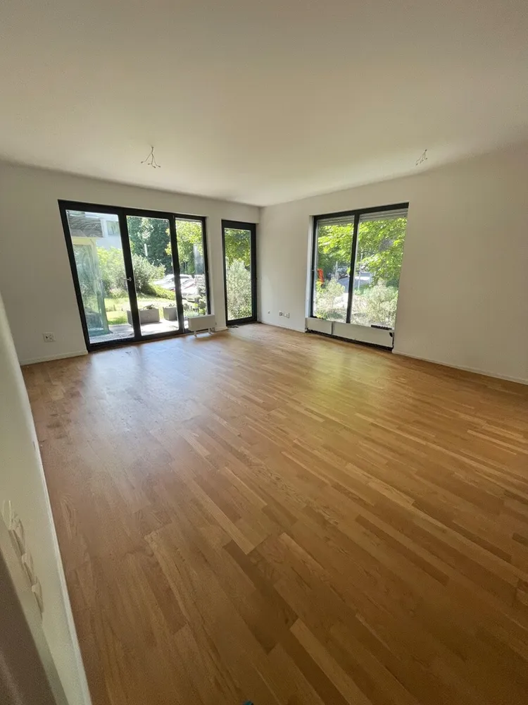 2 Zimmer Wohnung mit 81 m² in Berlin – Bild 2