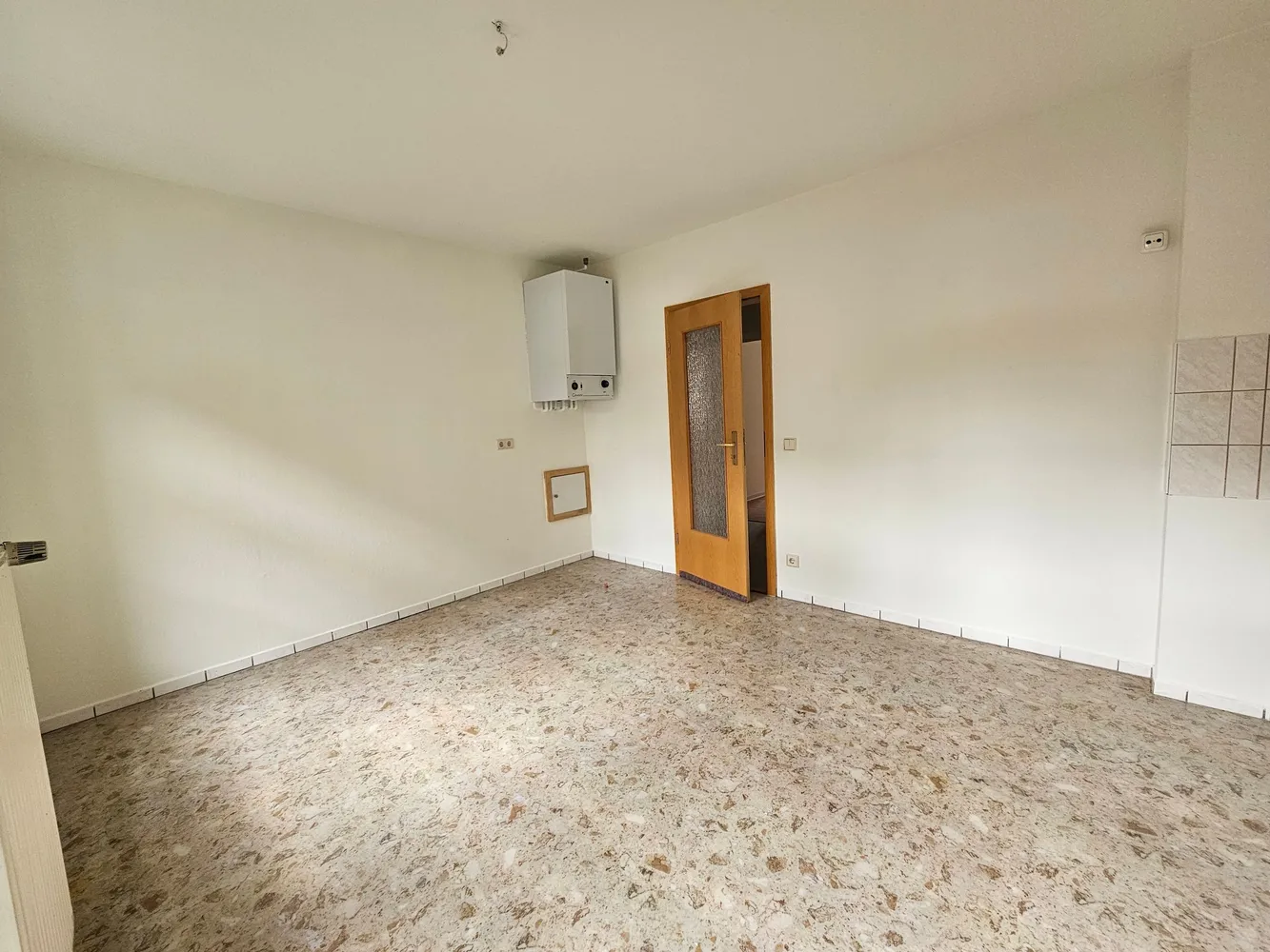 2 room apartment with 78 m² in Mühlhausen – Photo 7