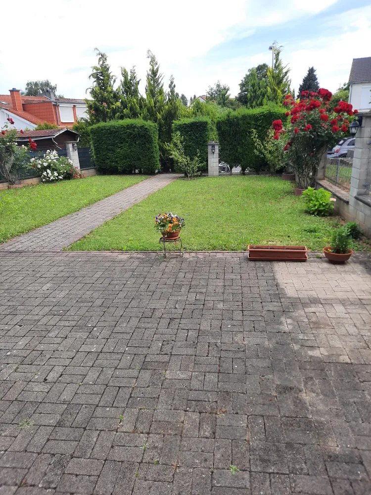 3 Zimmer Haus mit 70 m² in Frankfurt am Main – Bild 2