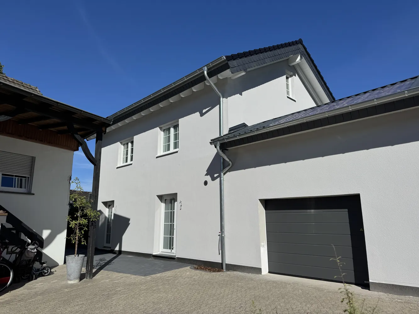 4 Zimmer Haus mit 130 m² in Hennef – Bild 1