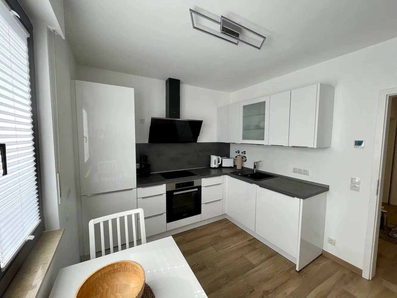 2 Zimmer Wohnung mit 75 m² in Bonn – Bild 4