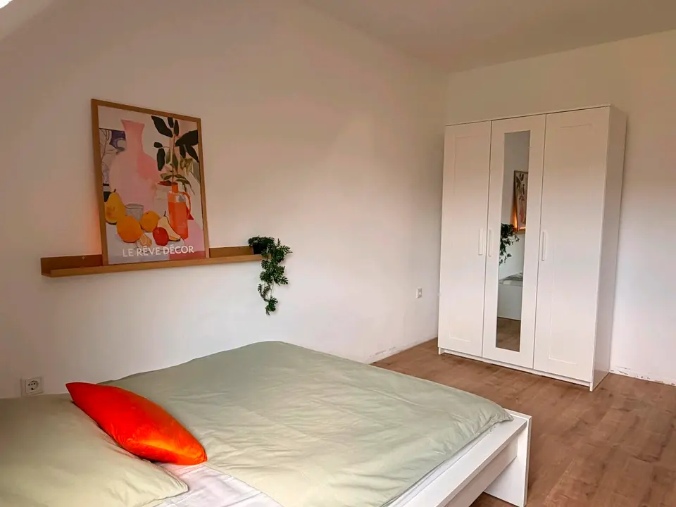 WG-Zimmer mit 107 m² in Duisburg – Bild 4