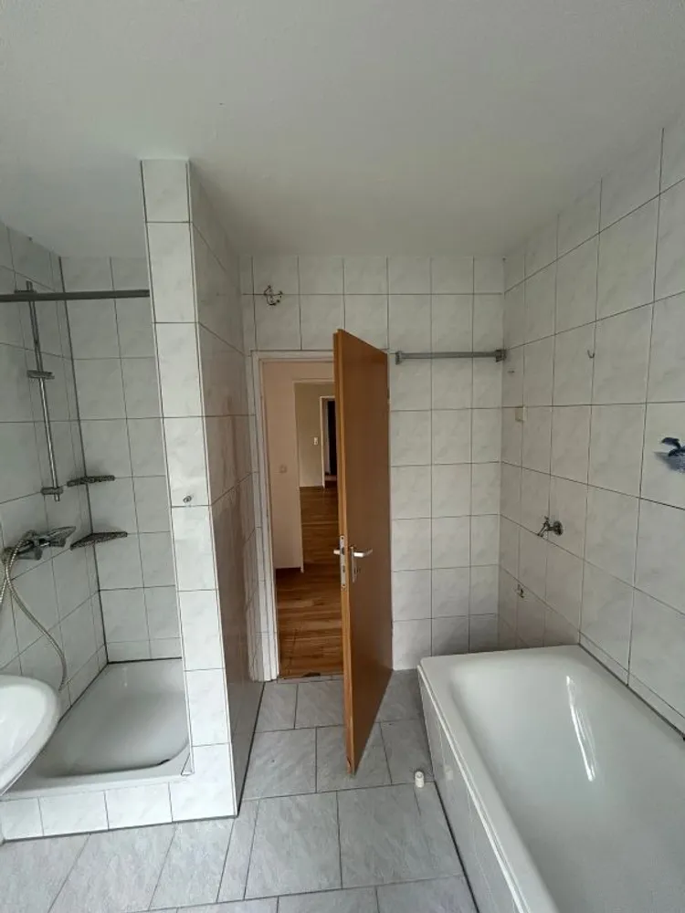 4 Zimmer Wohnung mit 95 m² in Duisburg – Bild 5