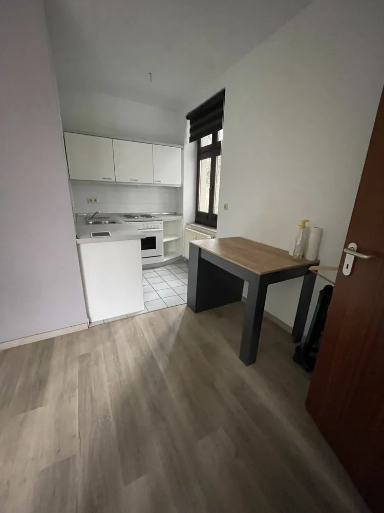 2 Zimmer Wohnung mit 38 m² in Wiesbaden – Bild 4