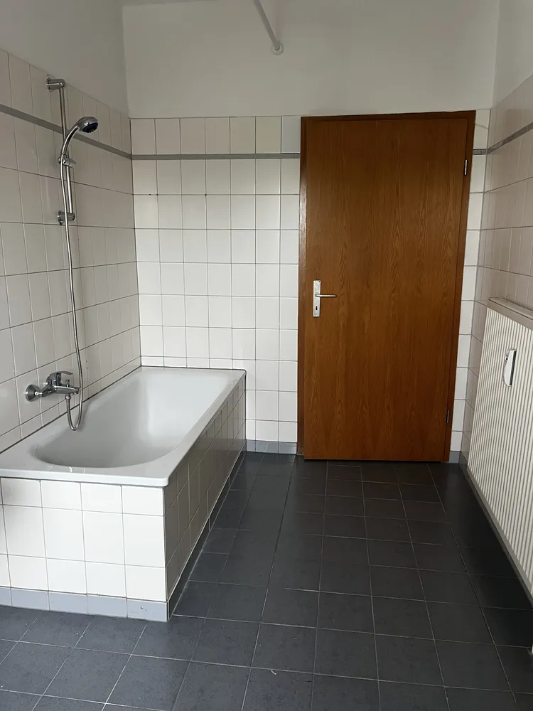 2 Zimmer Wohnung mit 60 m² in Halle (Saale) – Bild 9