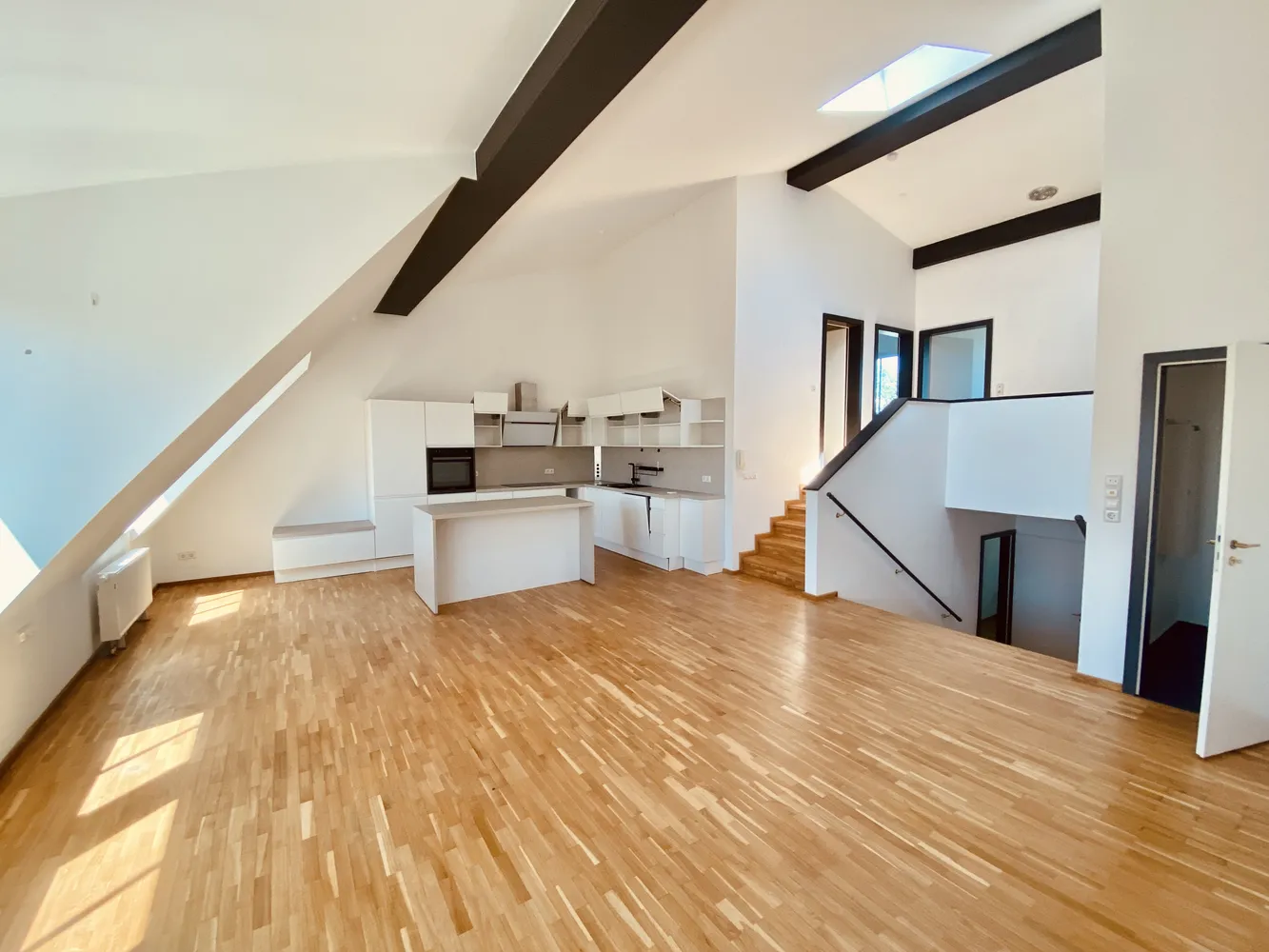 5 Zimmer Wohnung mit 135 m² in Leipzig – Bild 3