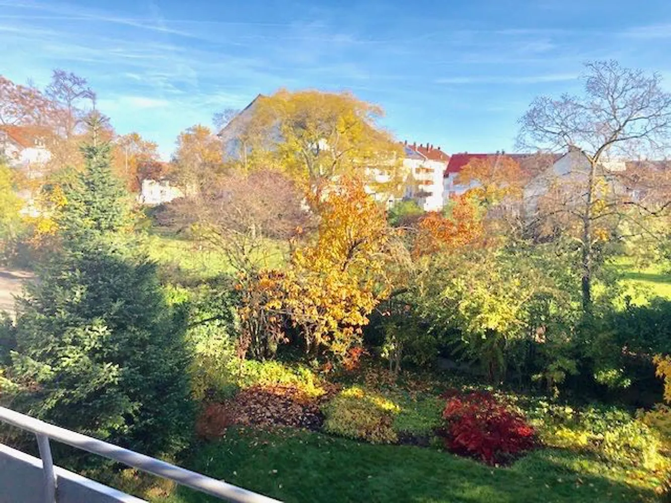 3 Zimmer Wohnung mit 87 m² in Mannheim – Bild 2