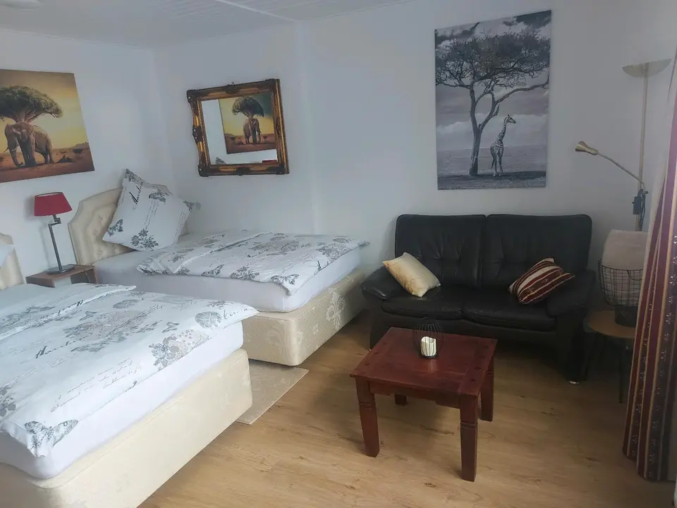 WG-Zimmer mit 40 m² in Grevenbroich – Bild 1