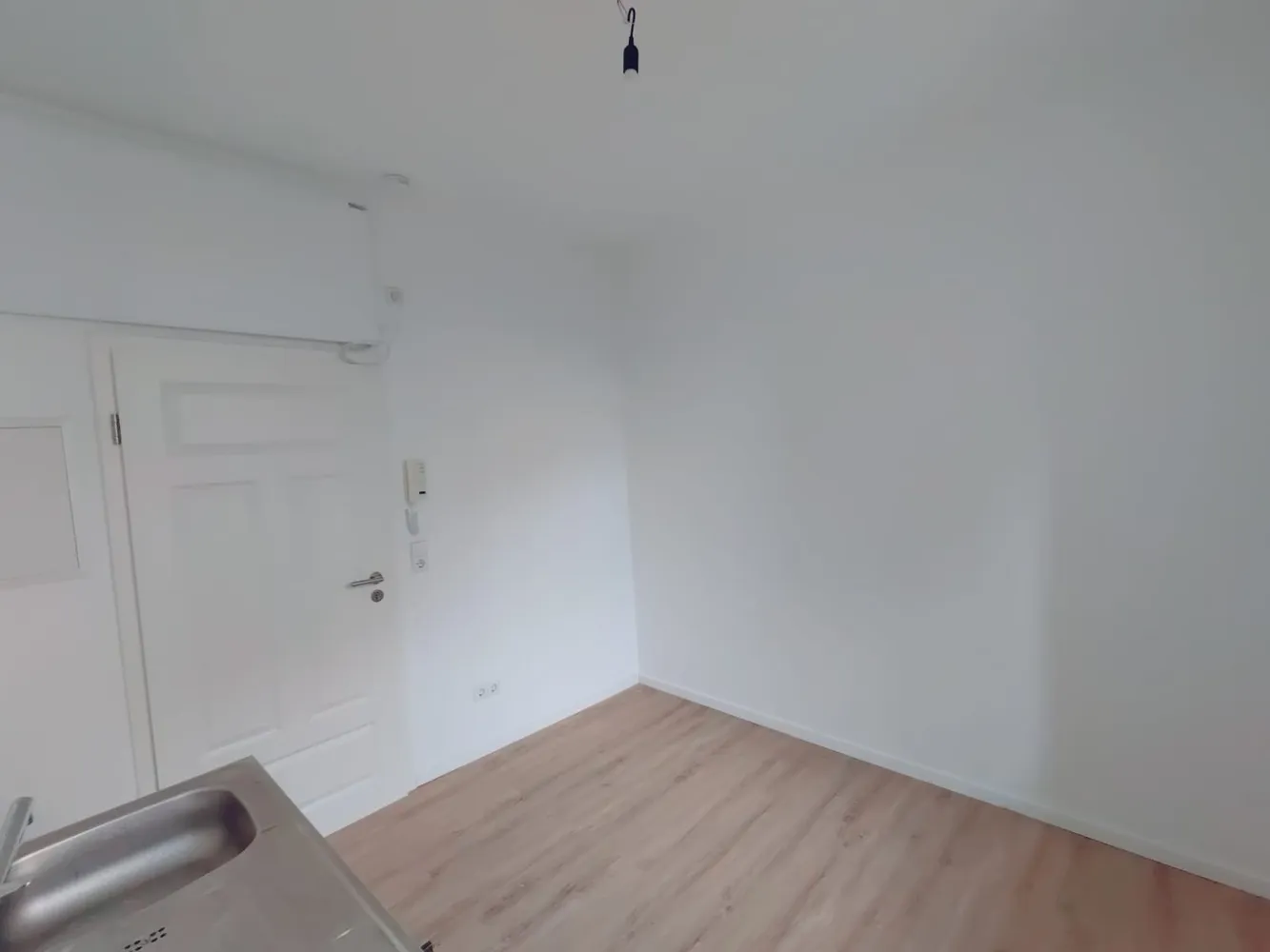 1 Zimmer Wohnung mit 12 m² in Stuttgart – Bild 2