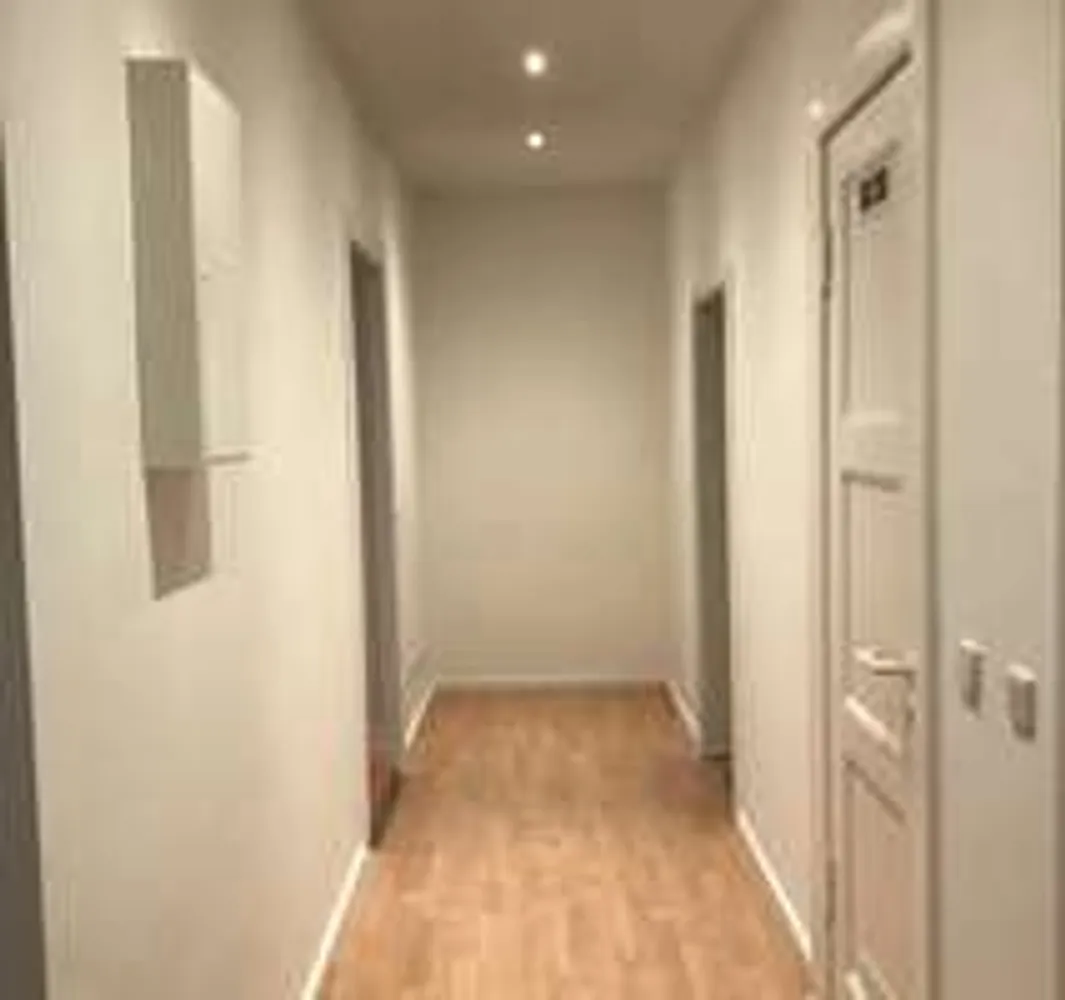 4 room apartment with 100 m² in Berlin – Photo 1