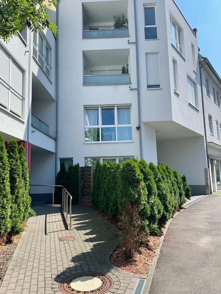 2 room apartment with 65 m² in Cologne – Photo 1
