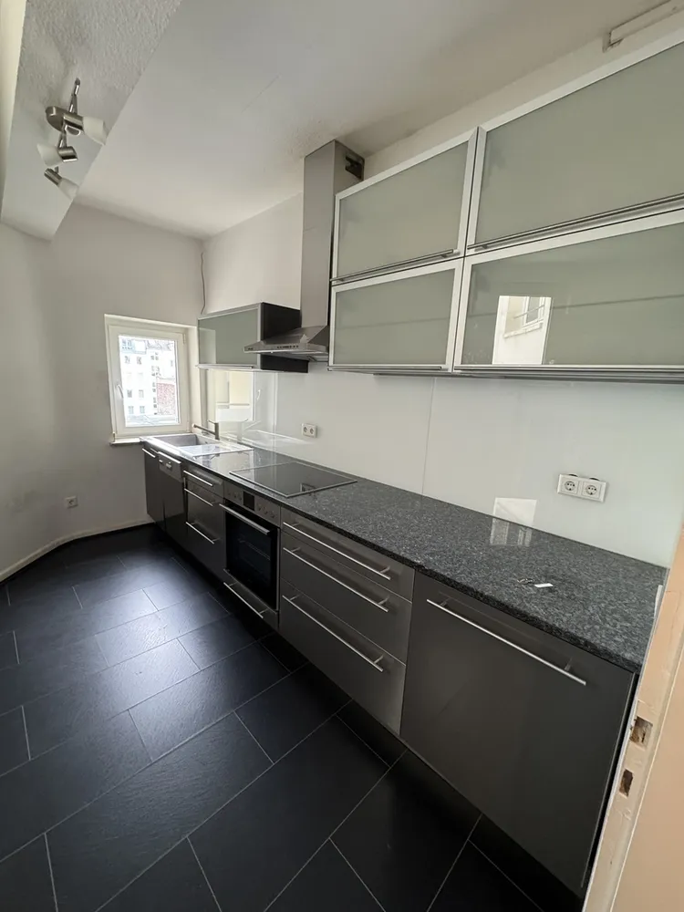 2 Zimmer Wohnung mit 78 m² in Düsseldorf – Bild 3