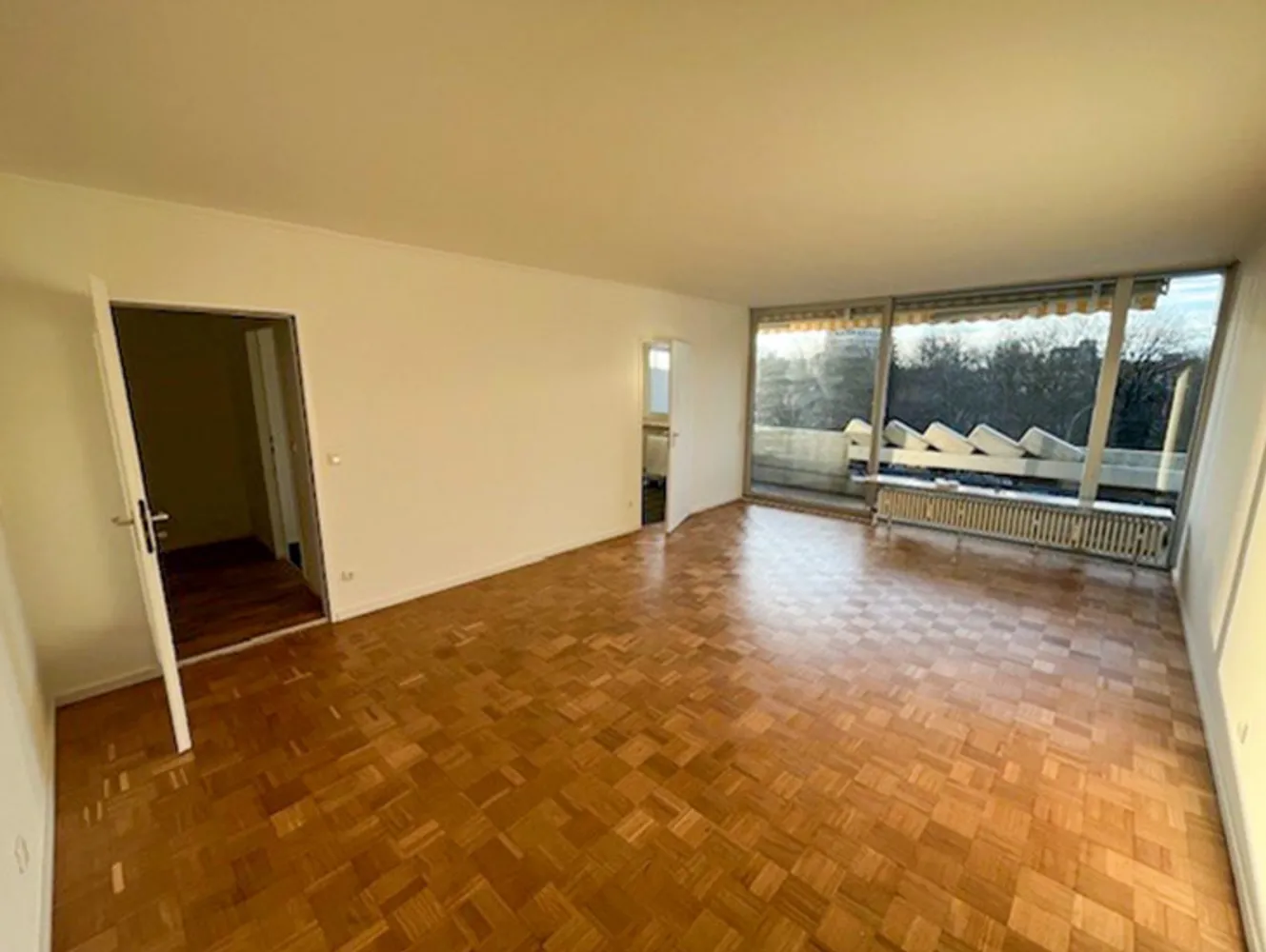 3 Zimmer Wohnung mit 107 m² in München – Bild 3