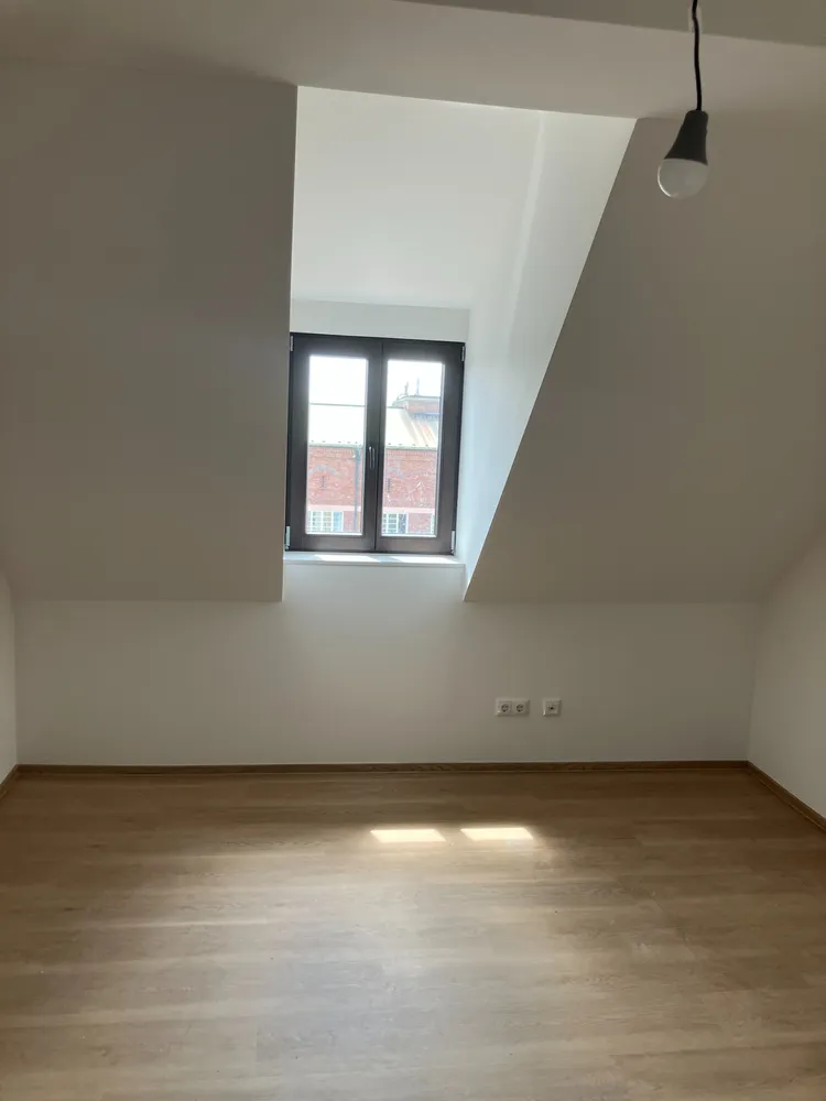 5 Zimmer Wohnung mit 104 m² in Nürnberg – Bild 3
