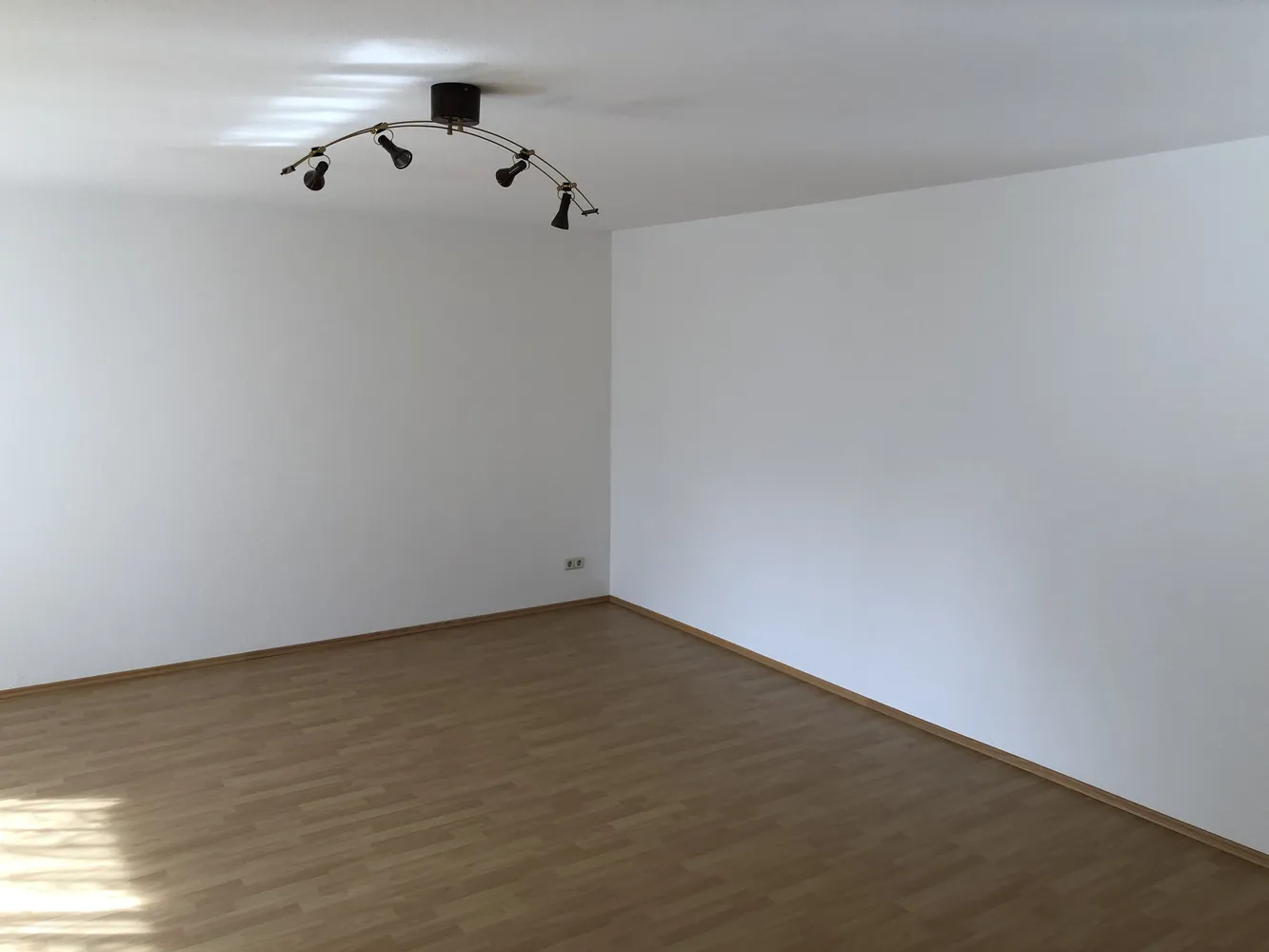 2 Zimmer Wohnung mit 73 m² in Hannover – Bild 3