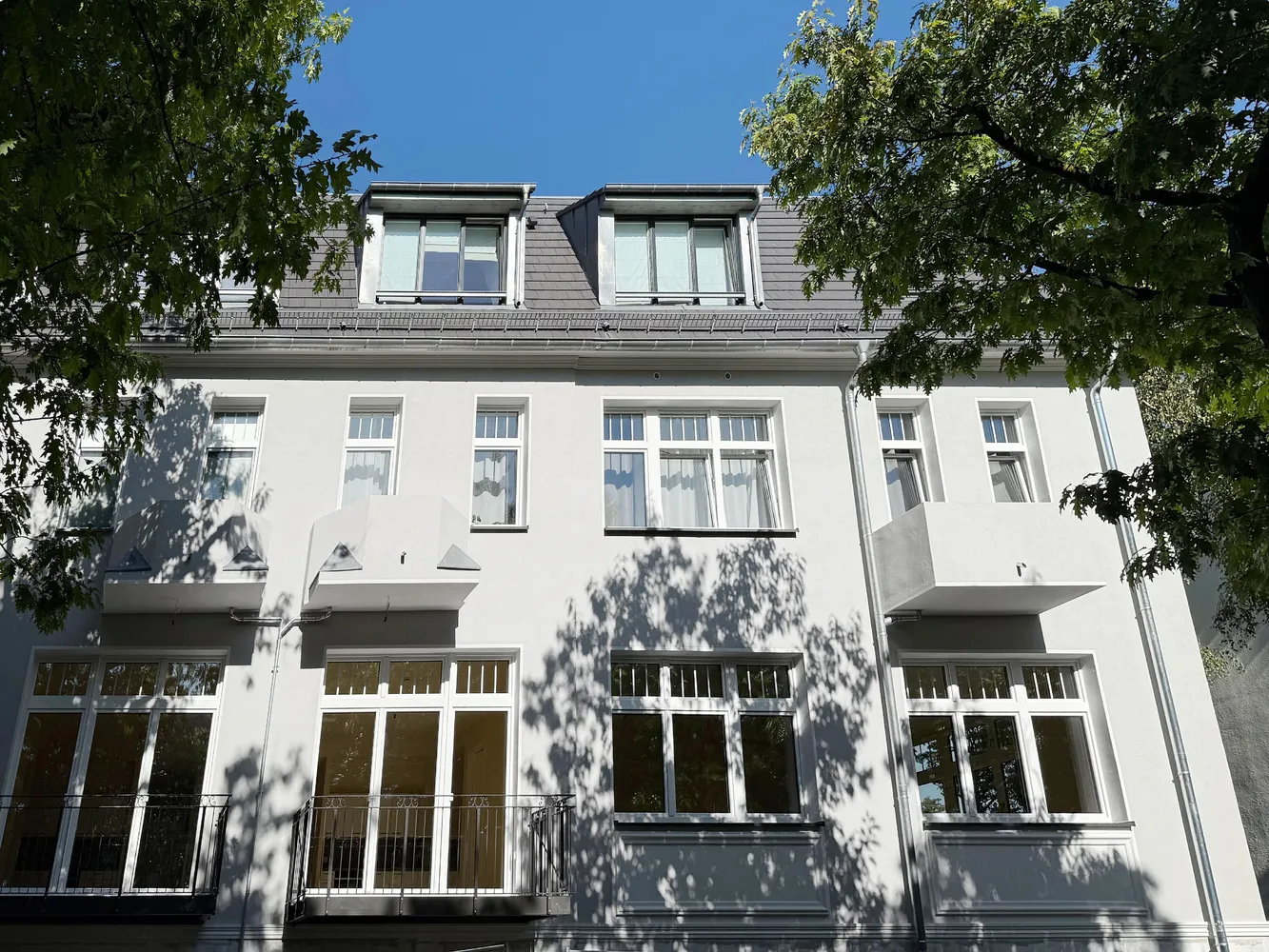 2 Zimmer Wohnung mit 82 m² in Berlin – Bild 1