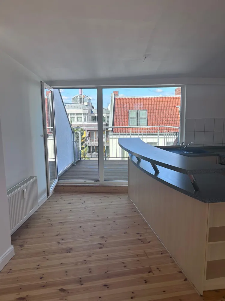 2 Zimmer Wohnung mit 75 m² in Berlin – Bild 4