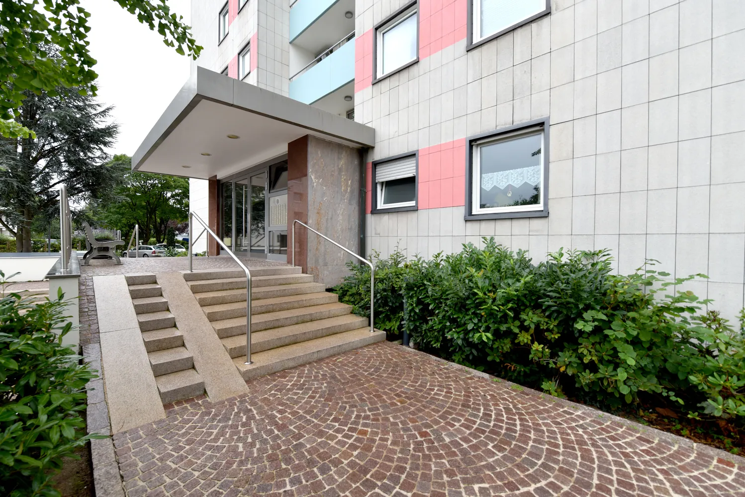 3 room apartment with 88 m² in Neu-Isenburg – Photo 3