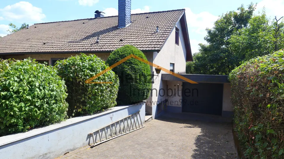 8 Zimmer Haus mit 288 m² in Bergisch Gladbach – Bild 2