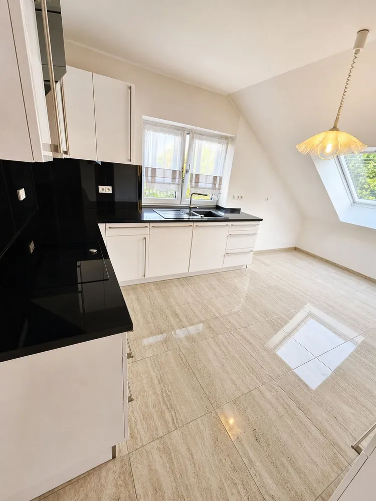 3 Zimmer Wohnung mit 93 m² in Köln – Bild 9