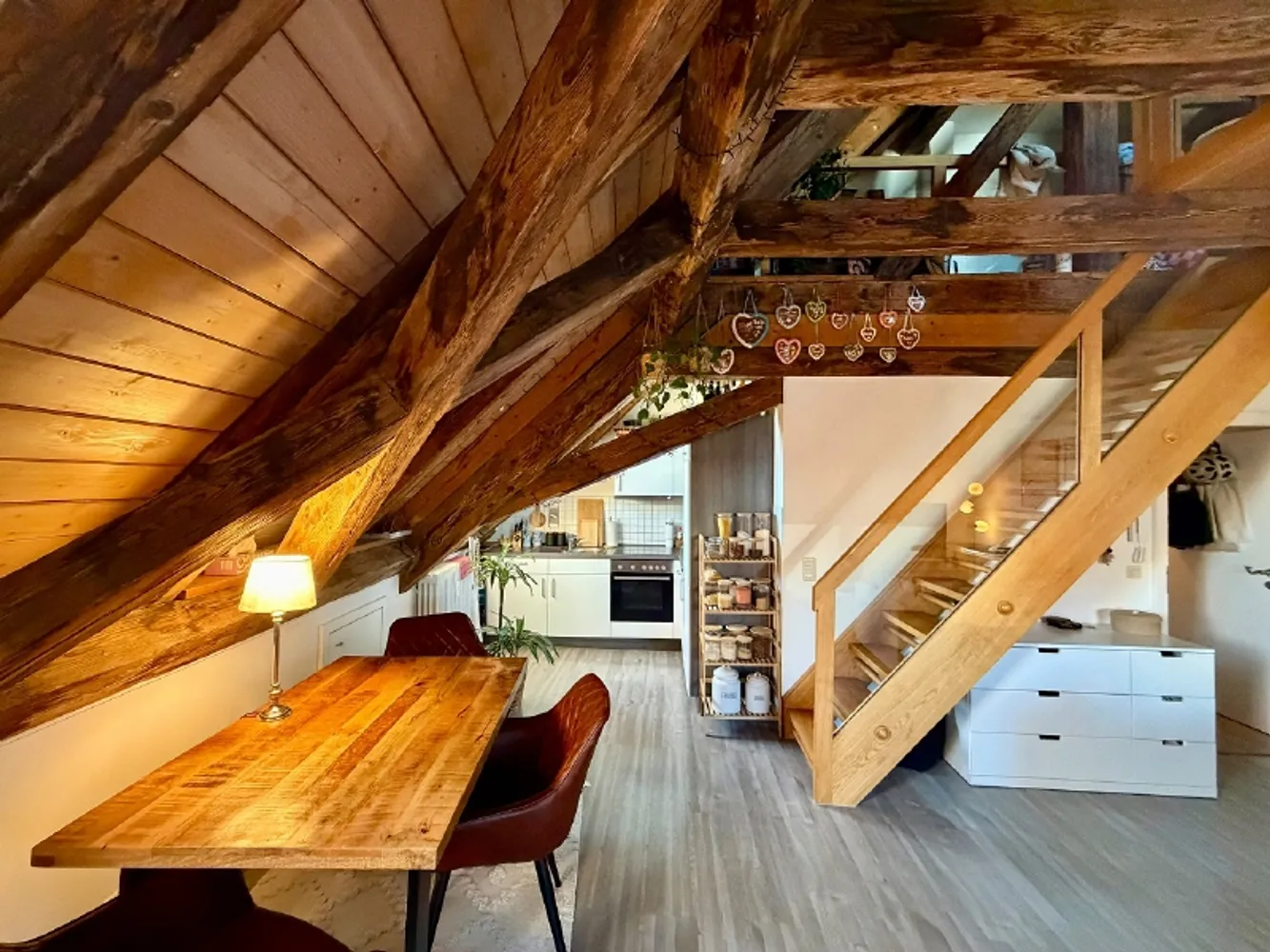 2 Zimmer Wohnung mit 60 m² in Regensburg – Bild 2