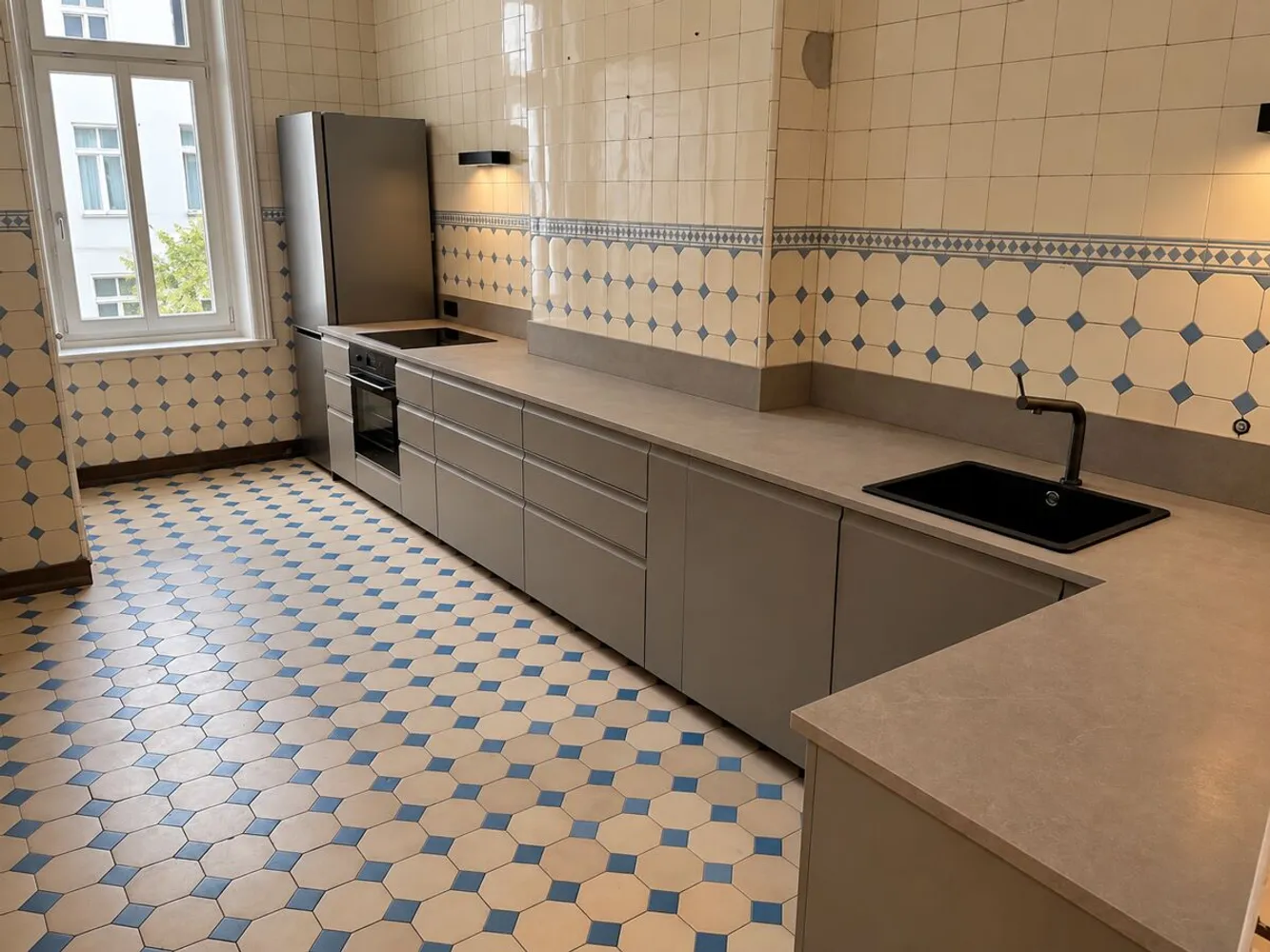 3 Zimmer Wohnung mit 117 m² in Hamburg – Bild 2