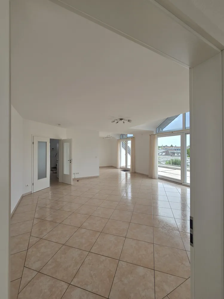 5 Zimmer Wohnung mit 170 m² in Mülheim an der Ruhr – Bild 2