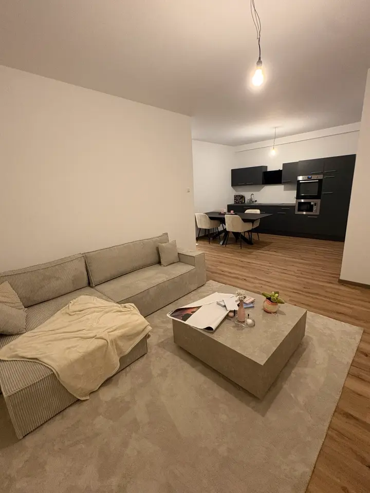 2 Zimmer Wohnung mit 56 m² in Karlsruhe – Bild 2