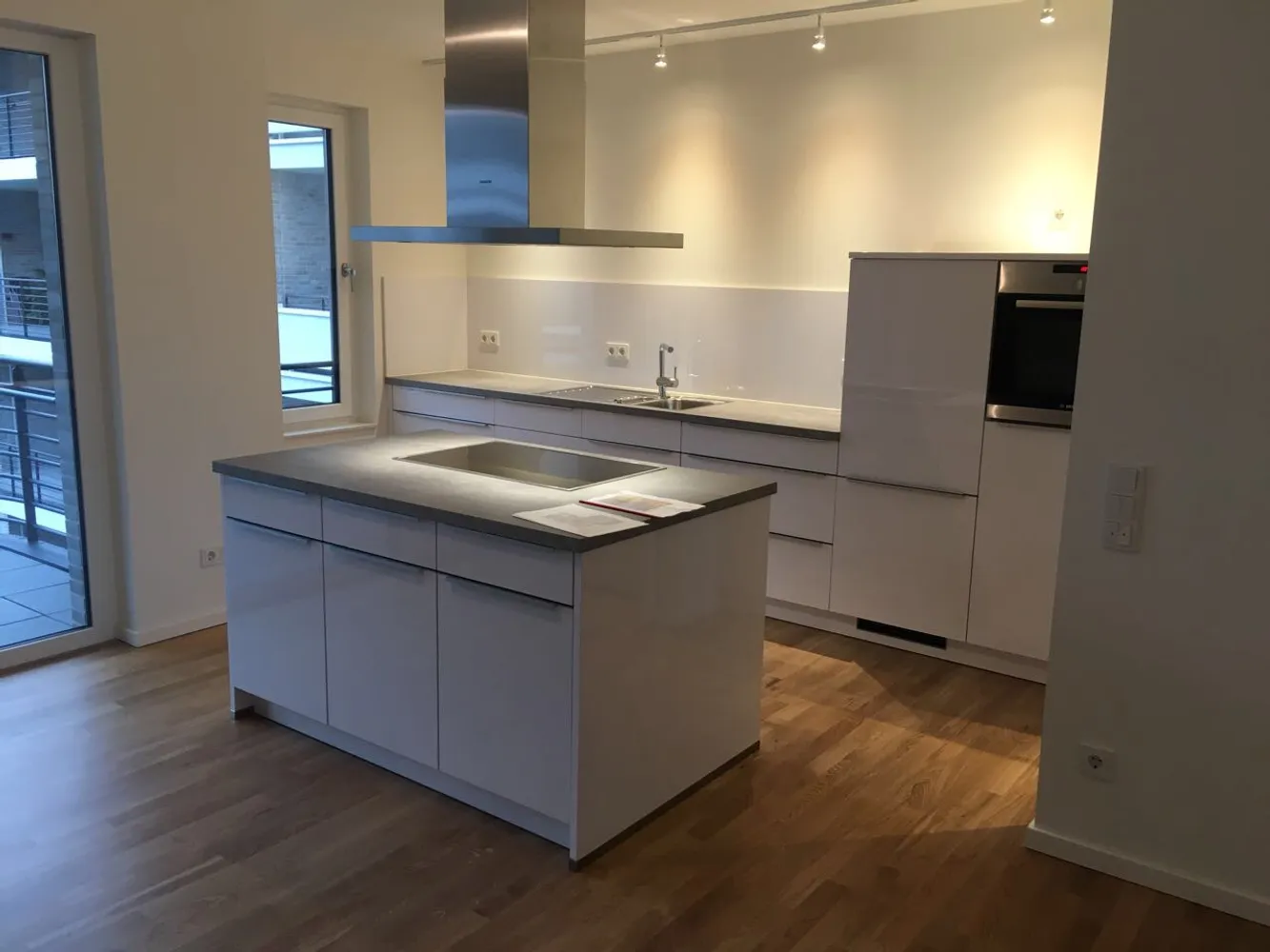 3 Zimmer Wohnung mit 98 m² in Düsseldorf – Bild 1
