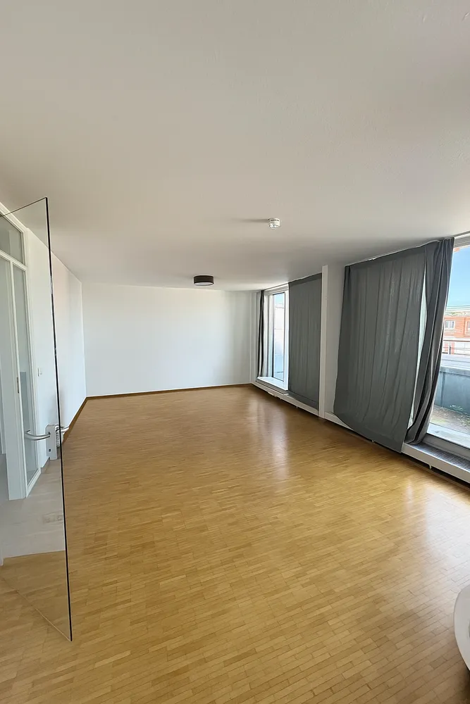 2 Zimmer Wohnung mit 87 m² in Hamburg – Bild 3