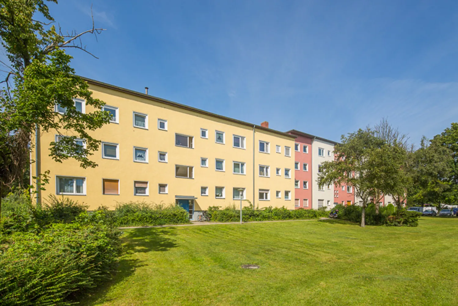 2 room apartment with 63 m² in Berlin – Photo 2
